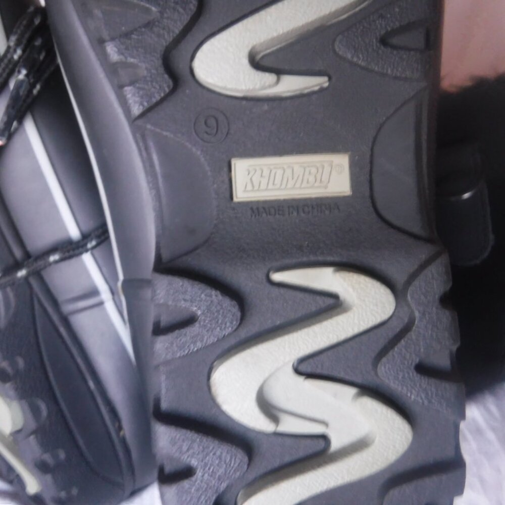 Khombu Black Womens Leather Interior Faux Fur Winter boots Size 9 M - Picture 4 of 9